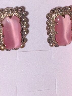 Vintage Sterling Silver Mexico Screwback Earrings Pink Cat’s Eye Glass Ornate